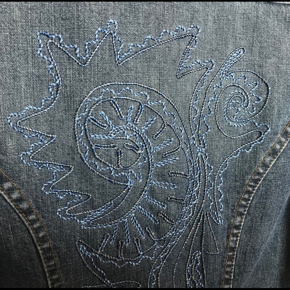 Legatte Embroidered Denim Jean Jacket Made n Italy - Picture 4 of 8